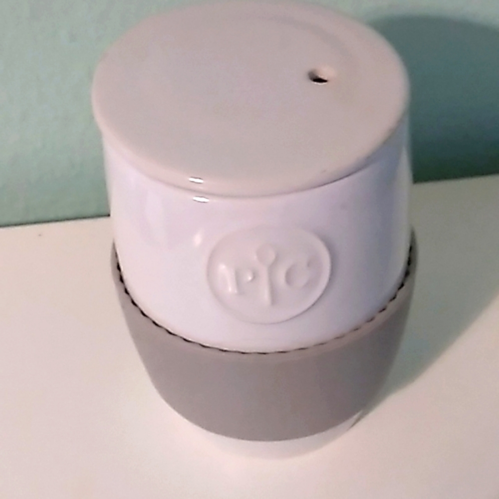 Pampered chef ceramic egg cooker